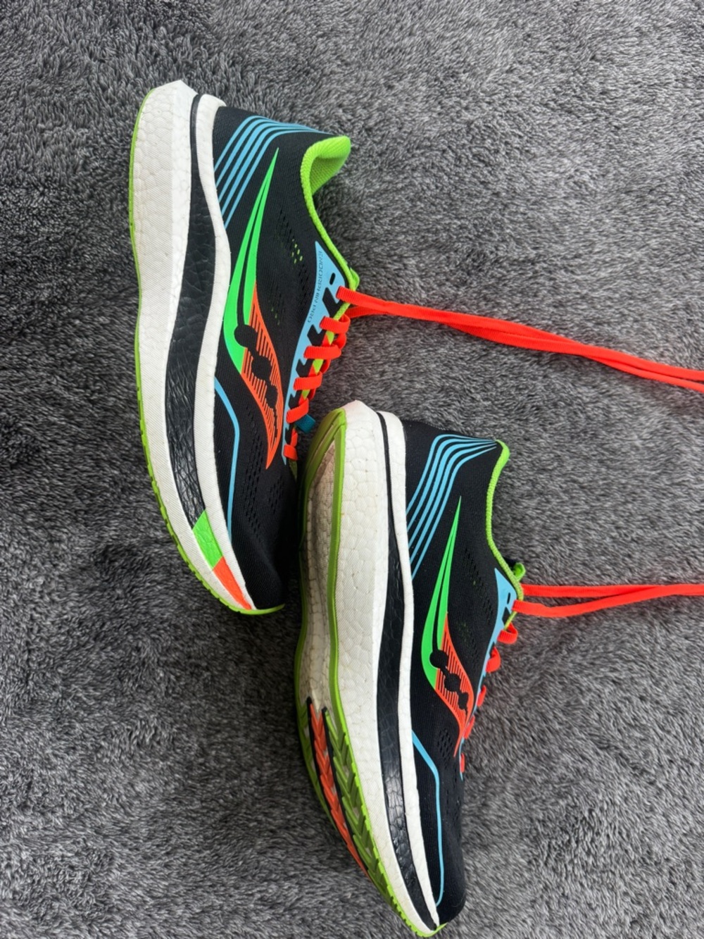 Saucony size 9 endorphin pro Black with Neon Green and Orange Men's Running